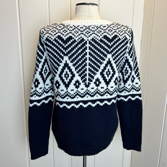 Cliche Couture Nordic Sweater - Picture 3 of 9